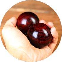 Small-leaf red sandalwood carving fitness ball handball health-care ball handball middle-aged and elderly gifts antique crafts and gifts