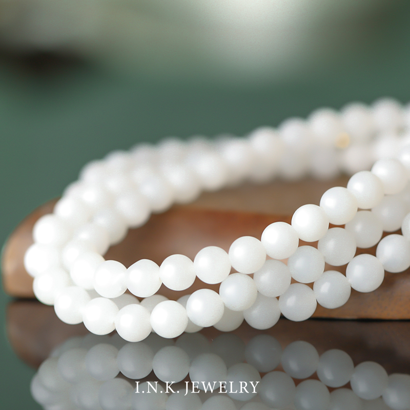 INK Jewelry Hetian Jade Series White Jade Beaded Necklace Original Design Small Ear 18K Gold Button Neck