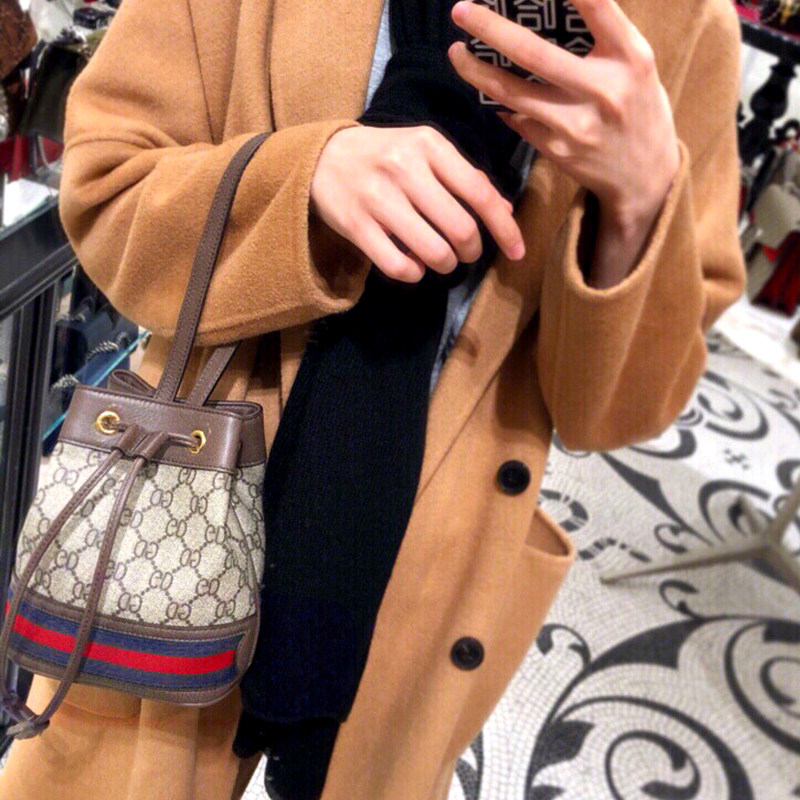 Hong Kong New 2021 portable pet backpack backpack new fashion leather shoulder mini bag bag