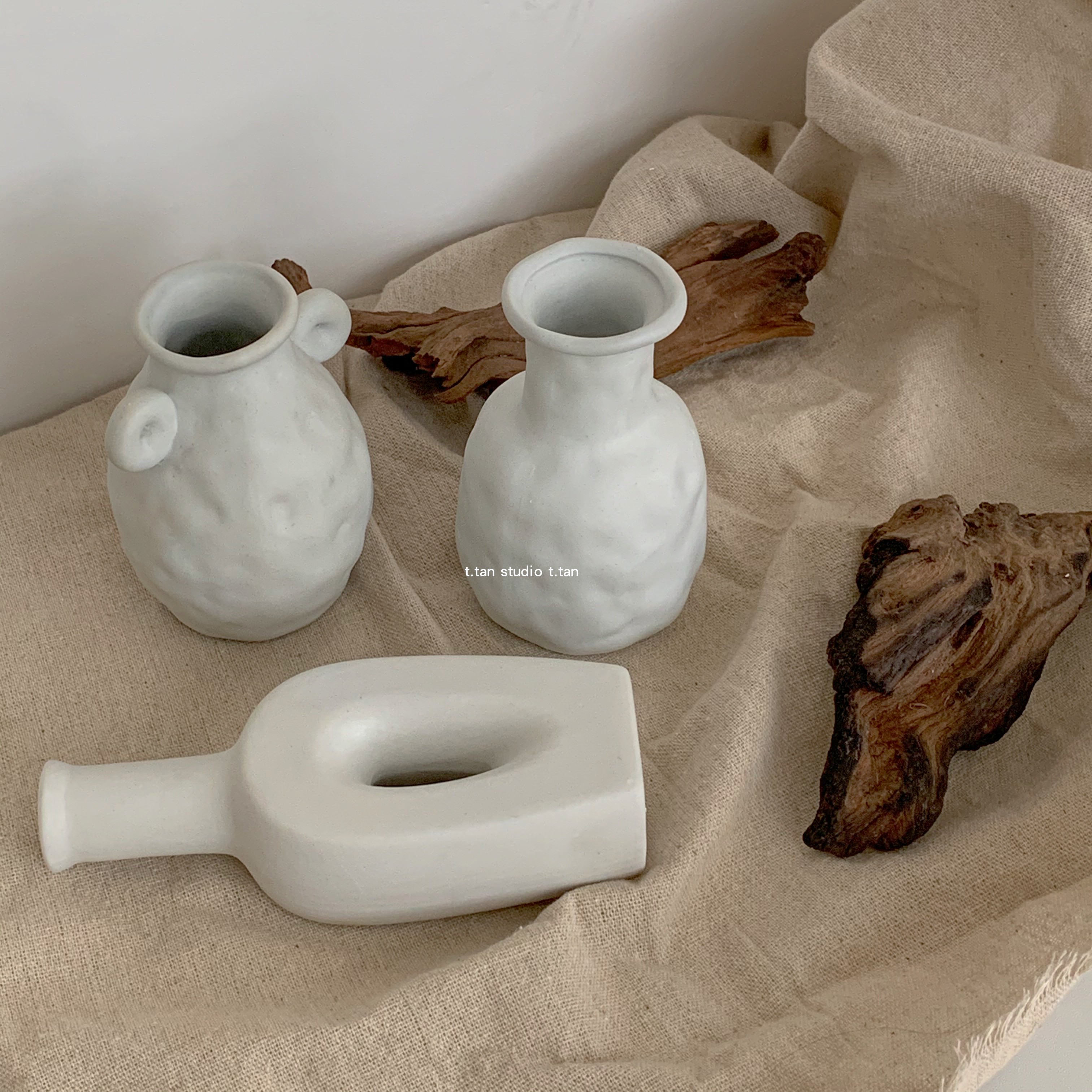 Nordic mini vase ins sexual cold wind alien shape simple rough plain embryo ceramic posing props home ornaments