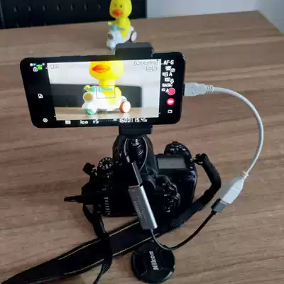 Canon R5 Sony A7MR3 camera HDMI OUT connect mobile phone to do monitor HD video real-time synchronization