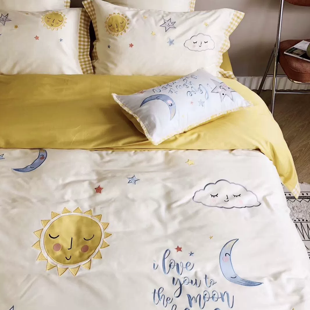 Cotton Yellow Star Moon Sheet Four-piece Bộ 60 miếng ghim dài Cotton Dễ thương Bìa chăn 1.8m Bộ đồ giường - Bộ đồ giường bốn mảnh