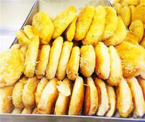 Shanghai Harbin Food Factory Salt and Pepper Maitie Cake Bulk Quality Assurance