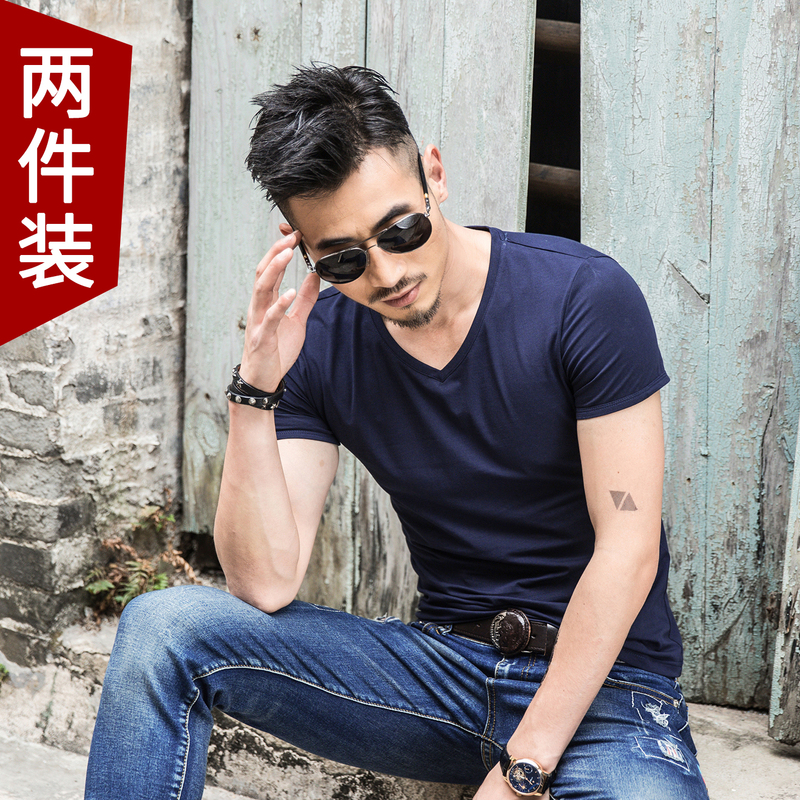 2 Pieces of Trendy Men's V-Neck Short-Sleeve T-Shirts, Slim Fit, Stretchy, Versatile Tops in Navy Blue, Base Layer Shirts, Tight-Fitting 2 Pieces of Trendy Men's V-Neck Short-Sleeve T-Shirts, Slim Fit, Stretchy, Versatile Tops in Navy Blue, Base Layer Shirts, Tight-Fitting