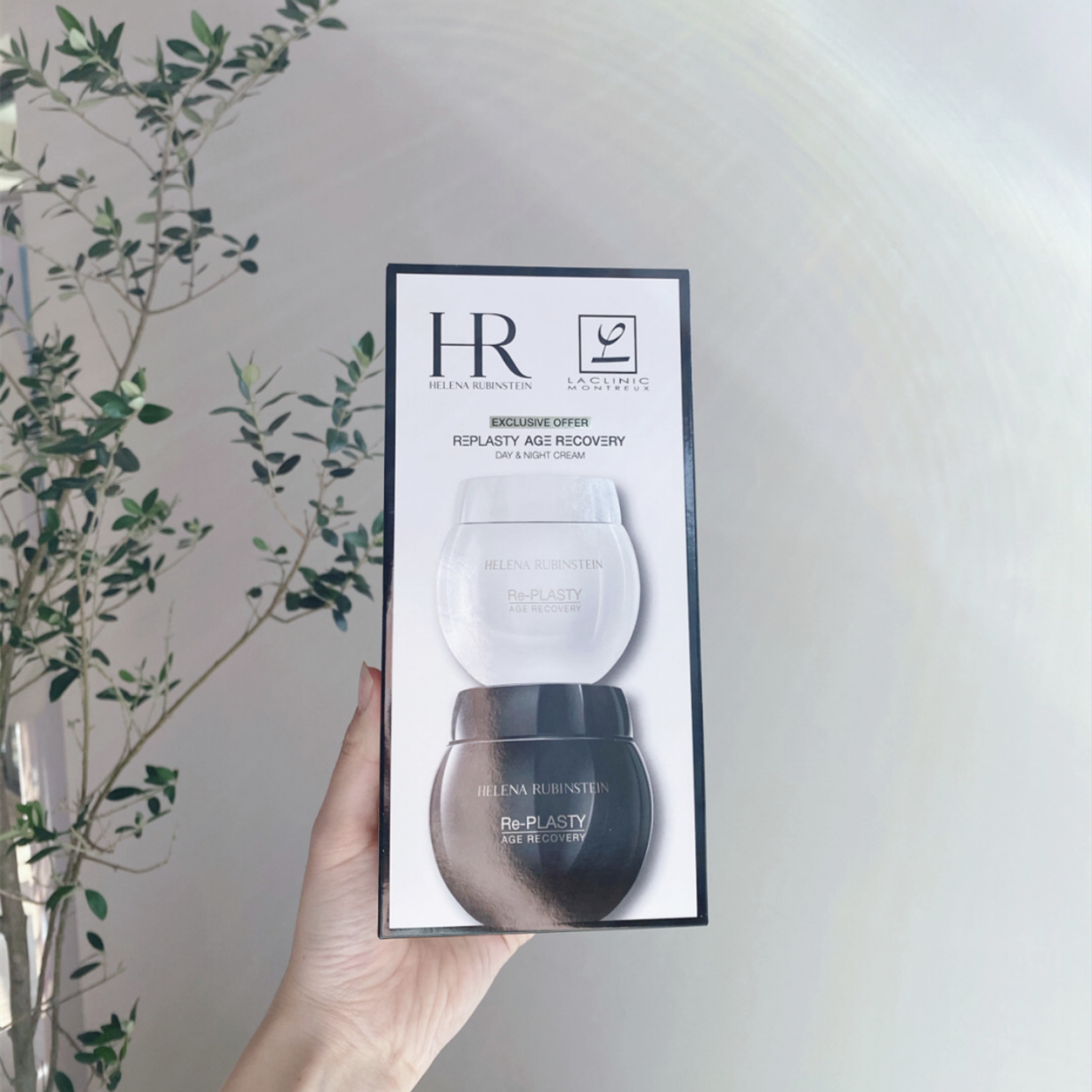 Helena HR Black Bandage Cream 50ml + White Bandage Cream 50ml Skincare Kit Kit Box Repair Anti-Aging