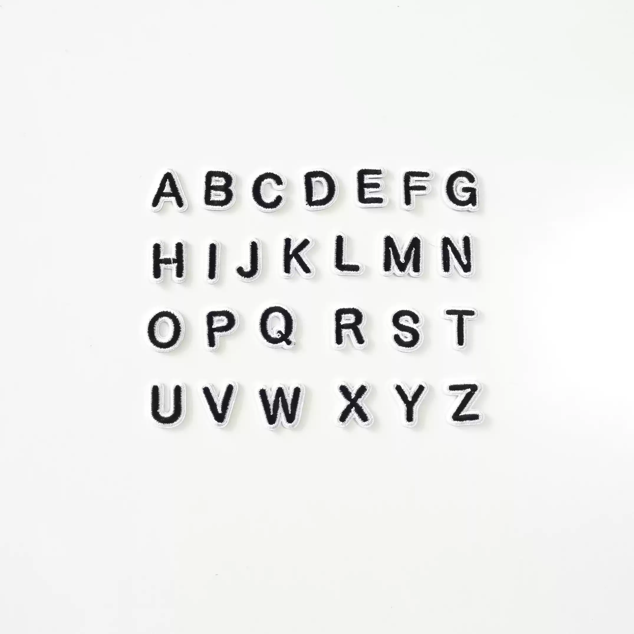 2厘米黑色银边小号英文字母姓名牌飘带熨烫补丁贴幼儿园姓名布贴