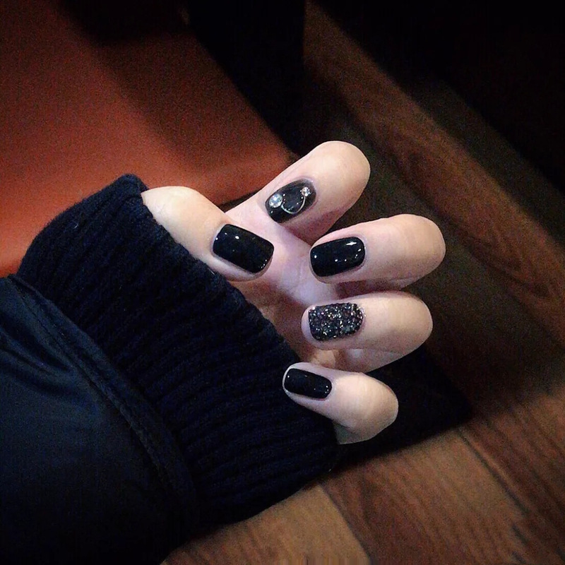 Fake Nail Patches, Manicure Patches, Wearable Nails, Black Glitter, Low-Key, Brightening, Crushed Diamonds, Removable, Short Style, Natural Nail Patches Fake Nail Patches, Manicure Patches, Wearable Nails, Black Glitter, Low-Key, Brightening, Crushed Diamonds, Removable, Short Style, Natural Nail Patches