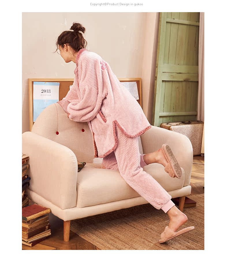 [Hai mảnh giảm giá 20%] Bộ đồ ngủ mùa thu và mùa đông Dịch vụ mặc nhà phù hợp với đồ lót nhung san hô Bộ đồ ngủ dài tay cho nữ bộ đồ ngủ