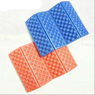 Outdoor camping cushion Moisture proof mat Folding portable ultra-light egg nest mat Foam picnic mat pillow 10