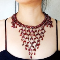 Aurora red glass curtain necklace full price 750 deposit 100 pay attention to the details no returns or exchanges if purchased overseas.