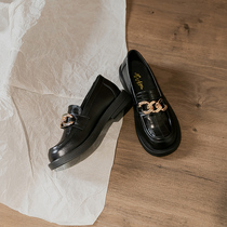 Flat small leather shoes female English spring 2021 New Vintage Joker single shoes round head Japanese black womens shoes tide