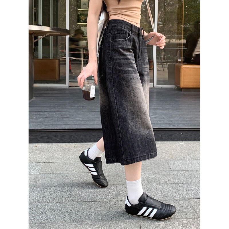 American-Style Black and Gray Wide-Leg Cropped Denim Shorts for Women, Summer High-Waisted Vintage Washed Distressed Loose Straight Mid-Length Pants