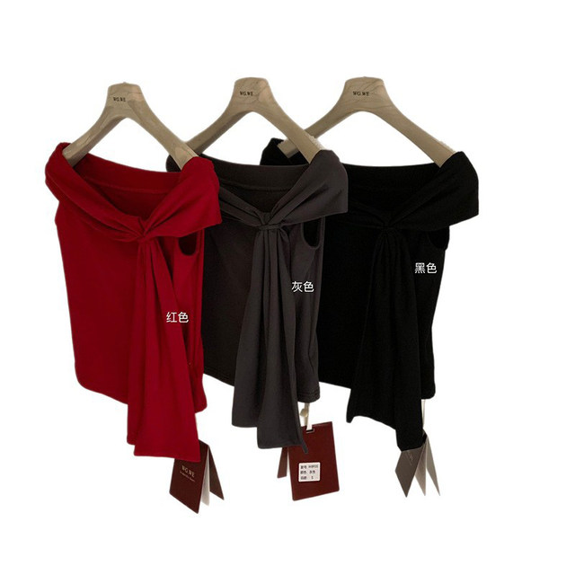 Lin Xiaxia French-Style Design One-Shoulder Twist-Knot Knit Top with a Turn-Down Collar, Elegant and Slimming Short-Sleeve T-Shirt