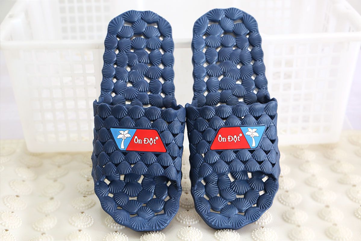 Việt Nam nhập khẩu dép đi trong nhà Wentu lỗ có lỗ giày crocs nữ