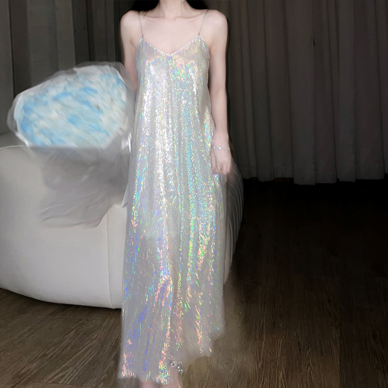 Baogong Backless Spaghetti Strap Dress for Women, Shiny and Pure, Fairy-Like, Sexy Dress, Vacation Dress, 2025 New Style Baogong Backless Spaghetti Strap Dress for Women, Shiny and Pure, Fairy-Like, Sexy Dress, Vacation Dress, 2025 New Style