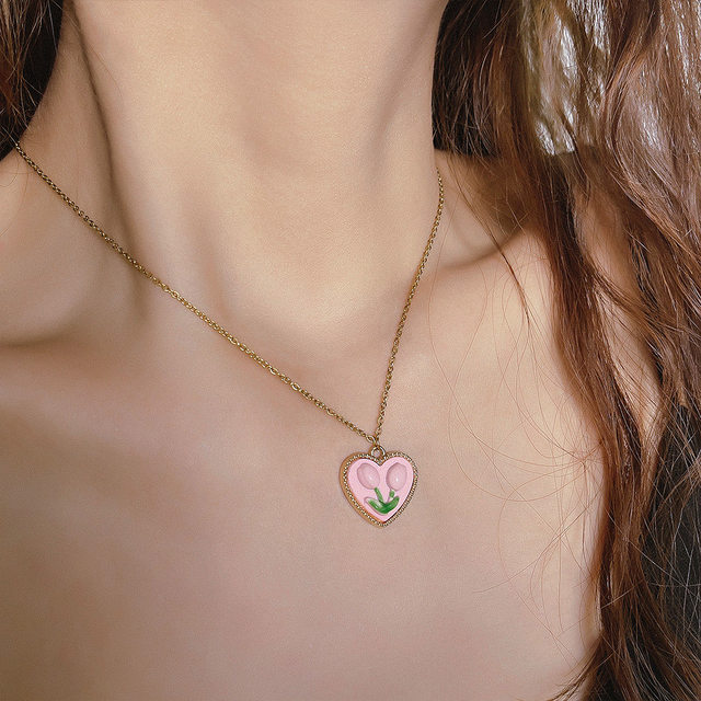 Summer new pink peach heart love necklace female collarbone chain 2022 new trendy girl heart flower jewelry