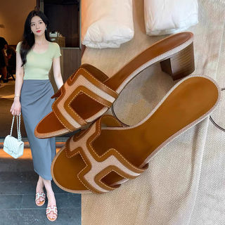 香港粗跟凉鞋2025夏季新款沙滩度假一字拖鞋女外穿真皮高跟凉拖鞋