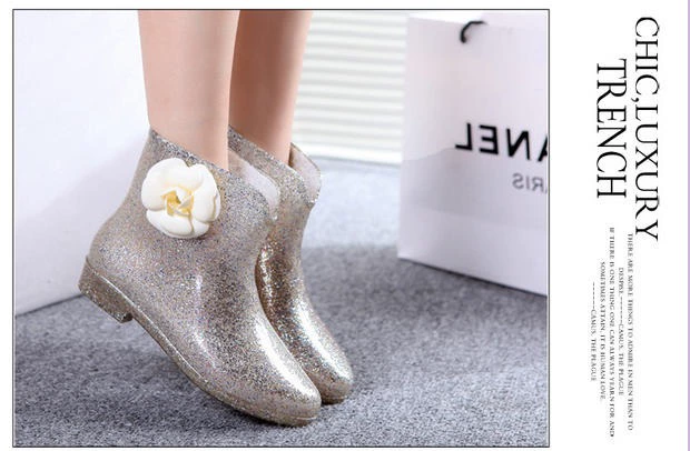 Giày đi mưa Hàn Quốc cho nữ mùa thu và mùa đông kẹo ngắn ống đi mưa thời trang giày nước cộng với nhung ấm nước cotton cao su chống trượt