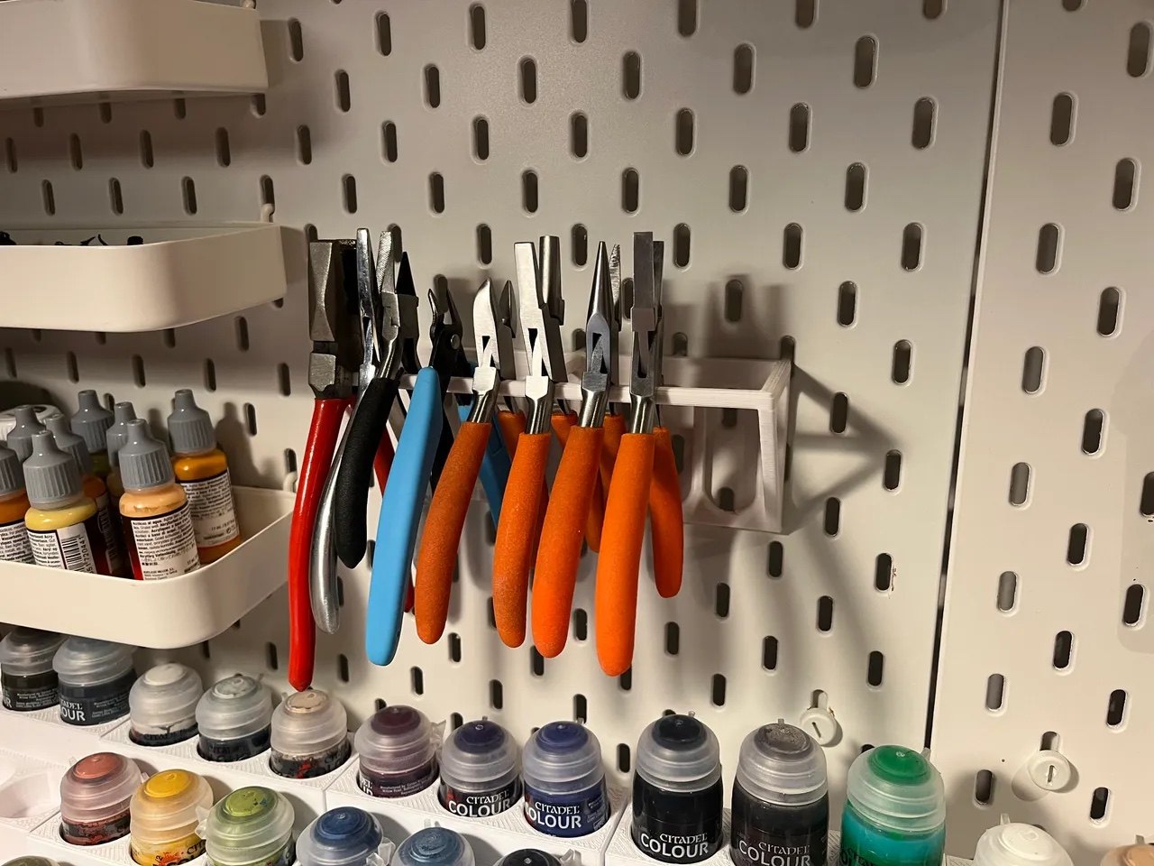 IKEA storage hole board accessories are easy to install