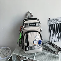 Белый [декоративный крючок] фавориты и отправляют хорошие значки