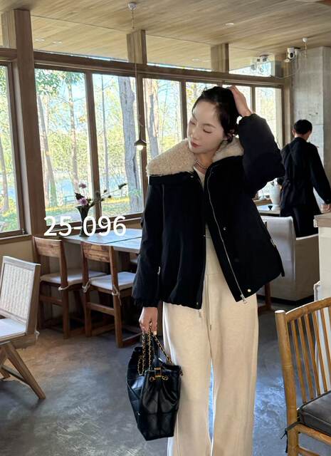 Yingmingqi counter genuine 096 model plus fat, enlarged, fashionable, casual, loose, flesh-covering, slimming, fur-collared style to overcome