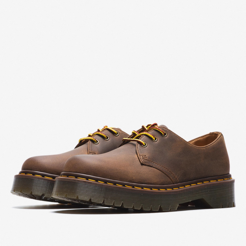 New Classic Vintage Retro Brown Crazy Horse Leather Martin Shoes for Women, Thick-Soled 3-Hole Low-Top Shoes for Men