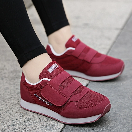 Комфортная нескользящая обувь для ходьбы для матери, спортивная обувь для отдыха, осенняя, мягкая подошва