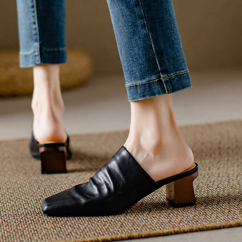 Baotou Half-Slippers 2025 Spring/Summer New High-Quality Pleated Soft Leather Mules Square Toe Backless Mid-Heel Sandals
