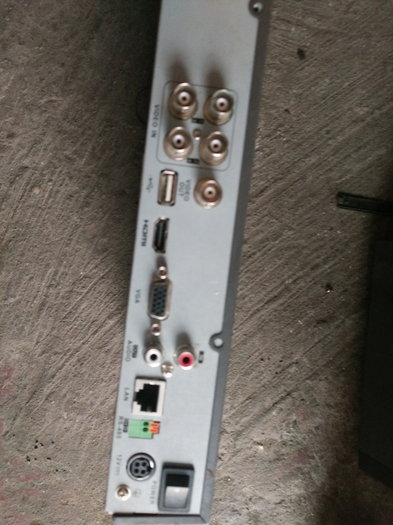 Original Hikvision DVR DS-7804HW-E1 4CH HD Surveillance DS-80123