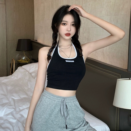 Приталенная короткая майка топ, для маленькой груди, осенняя, в корейском стиле