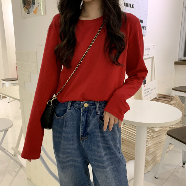 Solid color inner white bottoming shirt long-sleeved T-shirt women's spring 2022 new loose round neck green top ins