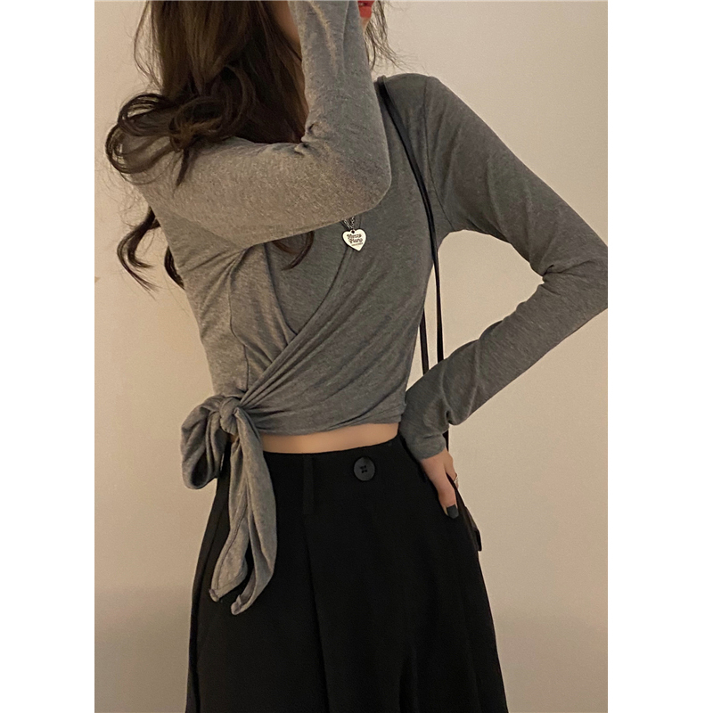 T-Shirt for Women with a Unique Cross-Tie Design, Summer 2026 New Style, Hot Girl Hong Kong Style, Retro, Thin, Unique Long-Sleeved Top