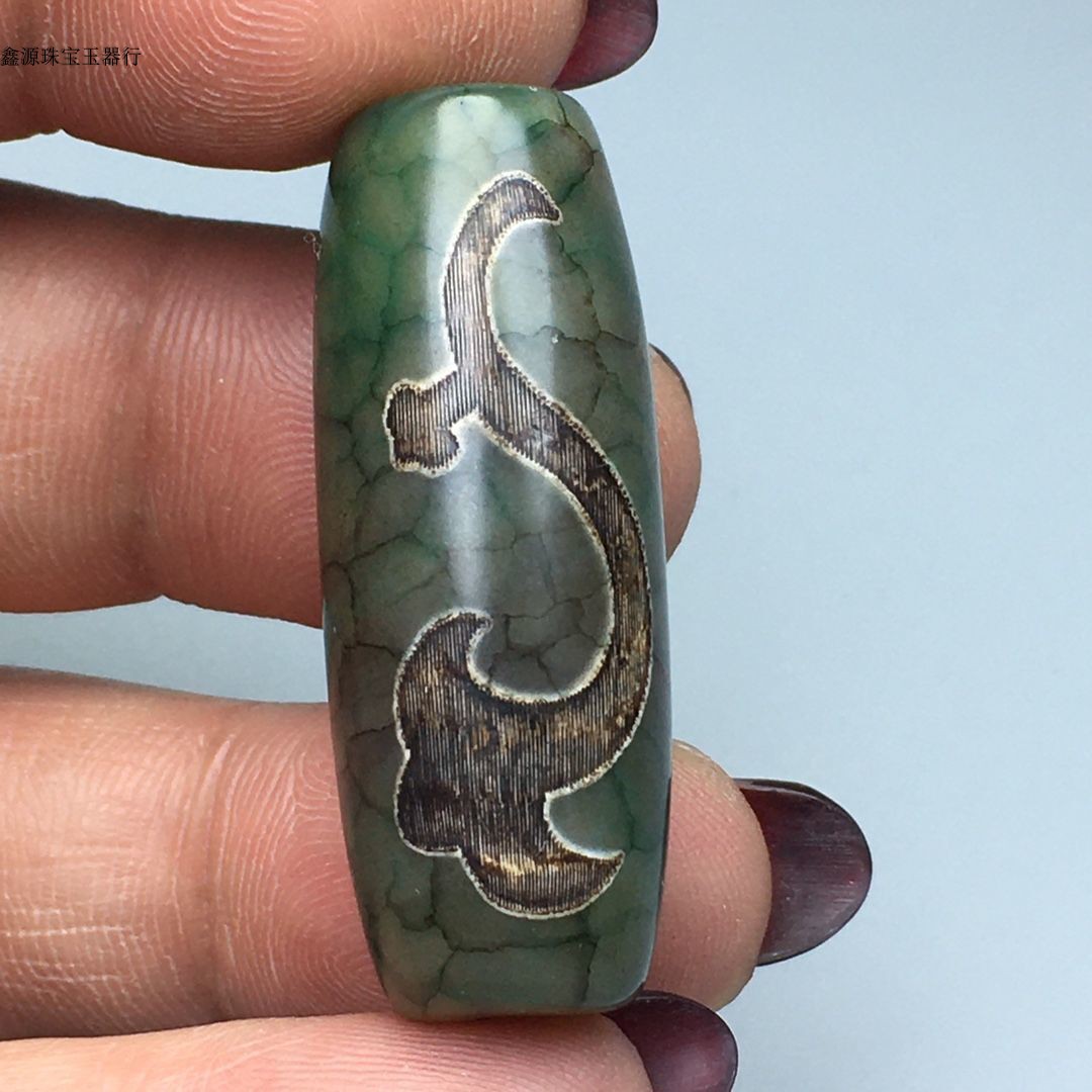 Ethnic style Tibet genuine to pure Dzi boutique pulp green ruyi dragon pattern old Dzi pendant wrapped in oil