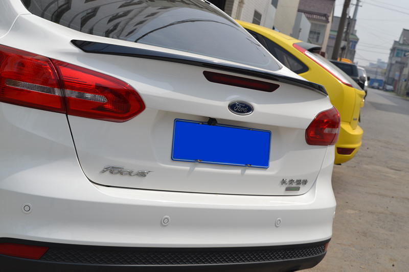 15-17 Fox mui xe sơn đuôi gió sơn mài ABS miễn phí đấm sửa đổi đuôi FORD sửa đổi cánh gió ô tô