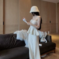 Зимний белый шерстяной комплект, трикотажный топ без лямок, брошь, штаны