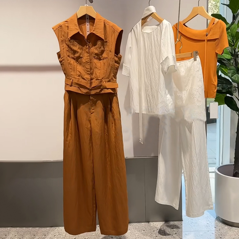 Orange Simple Style Lapel Top and Wide-Leg Pants Two-Piece Set for Women, 2026 Summer Style, Waist-Cinching, Fashionable, Ethnic Style Suit Orange Simple Style Lapel Top and Wide-Leg Pants Two-Piece Set for Women, 2026 Summer Style, Waist-Cinching, Fashionable, Ethnic Style Suit