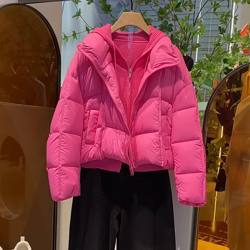 Rose Pink Stand-Up Collar Short Lightweight down Jacket for Women 2025 Winter New Fashion Puffer Jacket White Duck down Coat Top