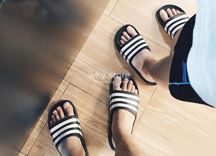 Adidas Ke Zhendong ba màu đen và trắng cổ điển ba thanh nam và nữ lội dép thể thao G15890 S82063 giày crocs nữ