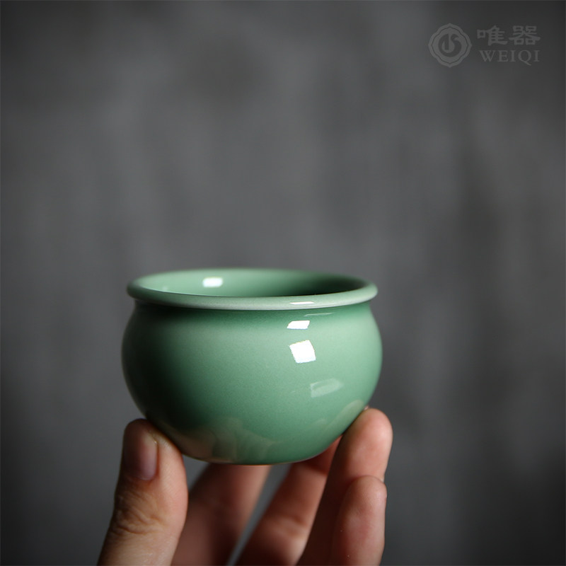 Celadon ceramic kung fu tea cup all handmade Pu'er tea cup tea cup single cup master cup feng shui tank cup