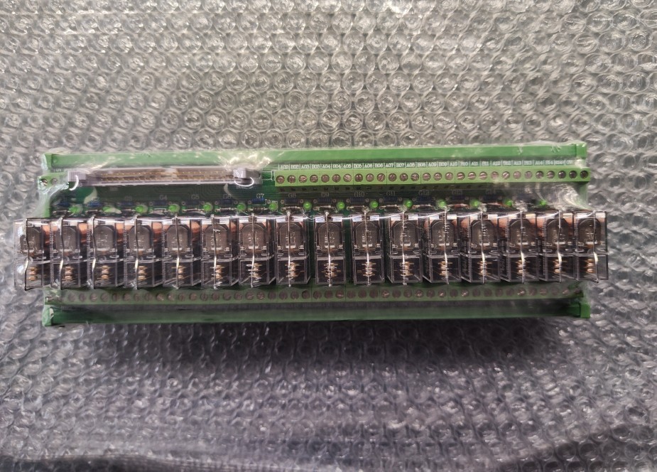 Send that section FANUC-0i I O input-output relay module FX-0i-16G 21 24I 16O