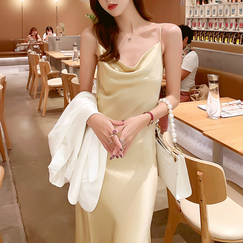 Atmospheric Dress with Subtle Design, Acetate Satin Champagne Color, Off-Shoulder Strap Dress, Women's Summer French-Style Formal Dress ins