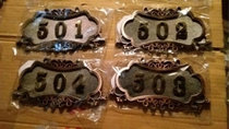 Now the house number ABS three-digit European brand gold foil face card Community hotel guest house number plate