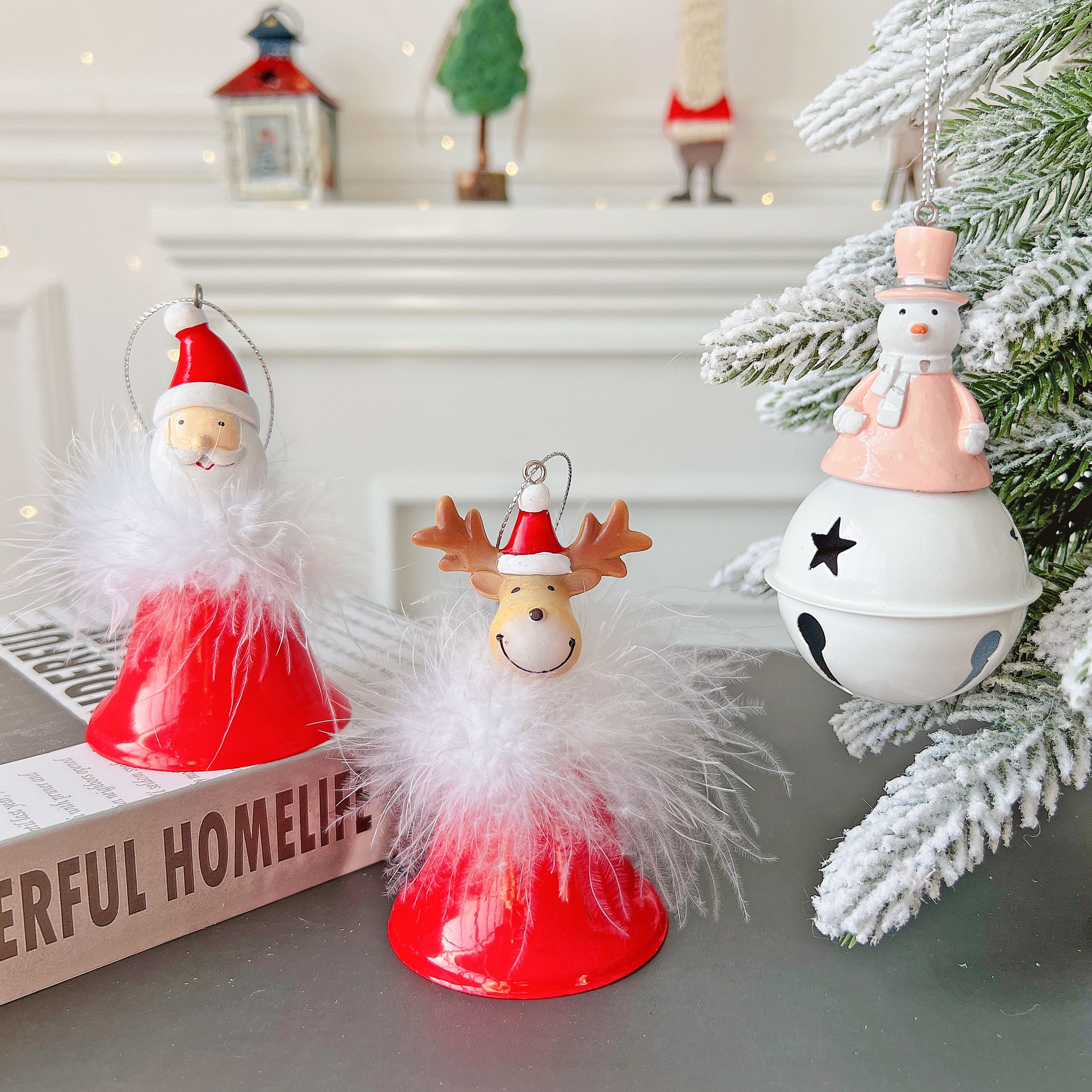 Christmas season South Korea syncs loud bell and furry feathers decorated with tinder bells Bell Pendant Yer Christmas Tree Dress Up And Hanging Accessories