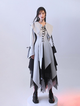 MXU Retro Gothic 2022 spring new small crowddesign Sensation Artificial Deconstruct Splicing Black And White Plaid Dress