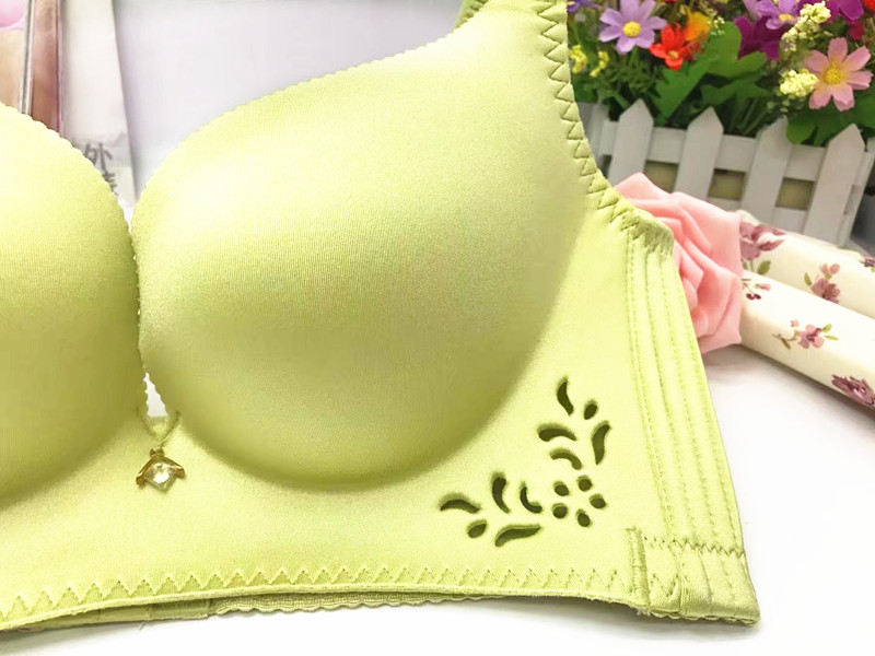Mới không có vòng thép áo ngực rỗng gợi cảm thoải mái thoáng khí đồ lót liền mạch dày một mảnh ngực nhỏ tập hợp áo ngực quần lót nữ cao cấp