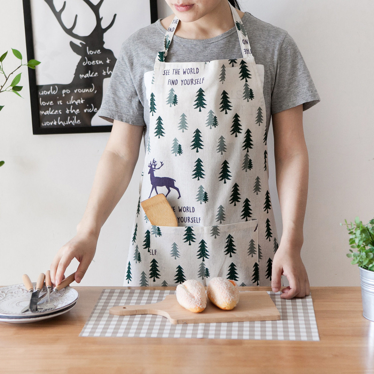 Christmas tree Little deer Nordic wind plus cotton hemp cloth apron English printed apron lovers Fashion Kitchen Companion