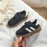 Черный 33-38 на шнуровке.