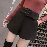 Quần short nữ mùa đông 2018 mới cao eo mặc mùa đông chân rộng chạm đáy len hoang dã hoang dã size lớn chất béo mm quần boot