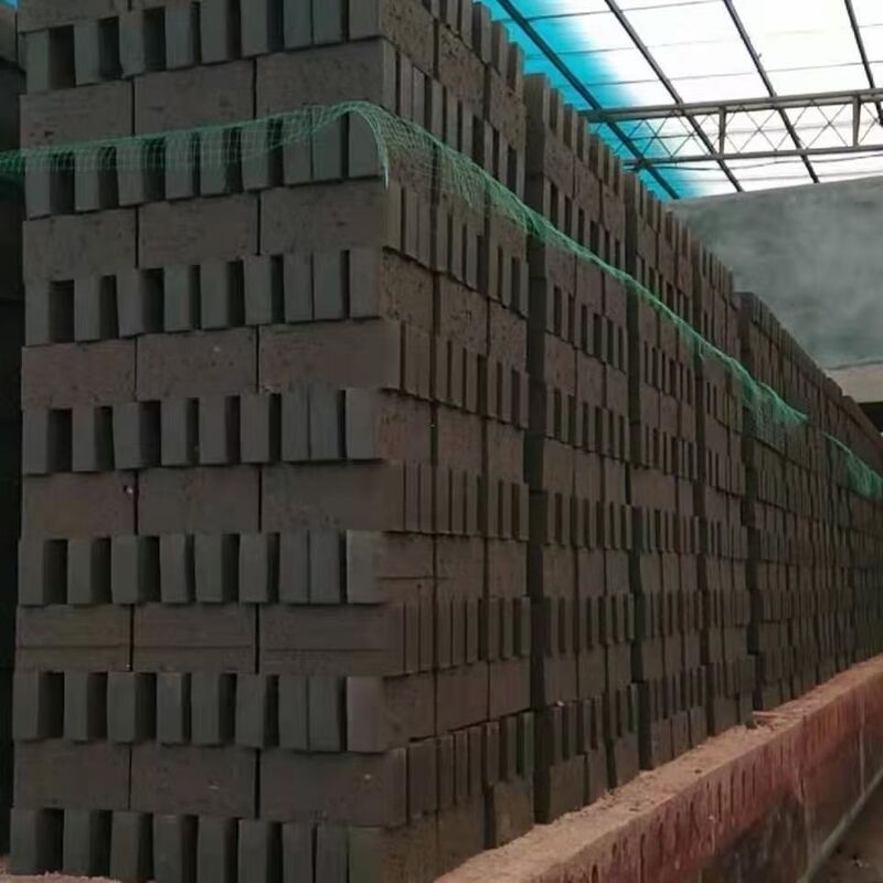 Sintered Red Brick Slabs Fixed in a Grid Structure to Prevent Falling, Stable Stacking to Prevent Brick Breakage and Cracking