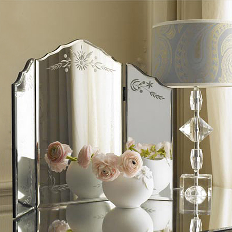 Three folding mirror decorative mirror fashion mirror cosmetic mirror European neoclassical exit 0168
